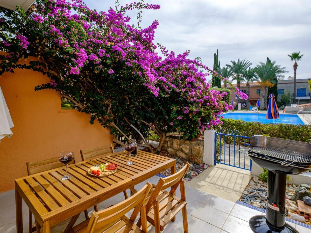 Villa Nephele-Stylish 2Bd Townhouse In Kato Paphos Exterior foto